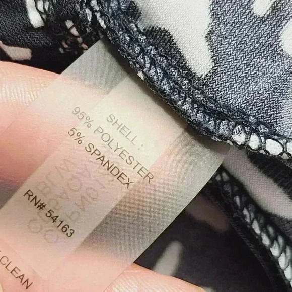 Calvin Klein Black & White Abstract Print Jumpsuit Sleeveless Size 8 - Picture 6 of 8